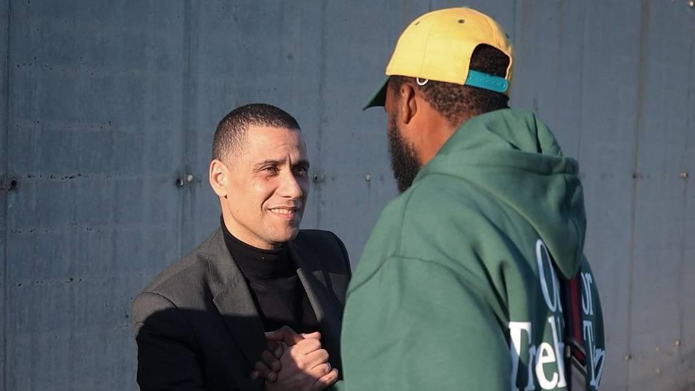 رسميا/ الرجاء يعلن فسخ عقد روجيه أهولو بالتراضي وتنازل الأخير عن كامل مستحقاته المالية المقدرة بـ350 مليون سنتيم