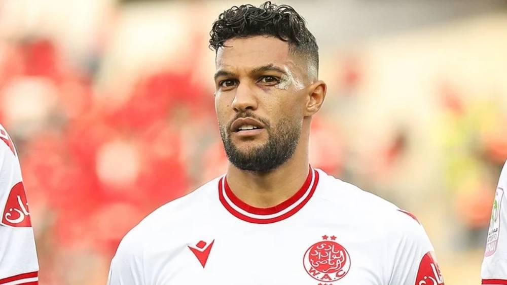 الركراكي يرفض الترخيص لعطية الله بالمشاركة في مباراة الديربي واللاعب يلتحق صباح يومه الثلاثاء بمعسكر "الأسود"