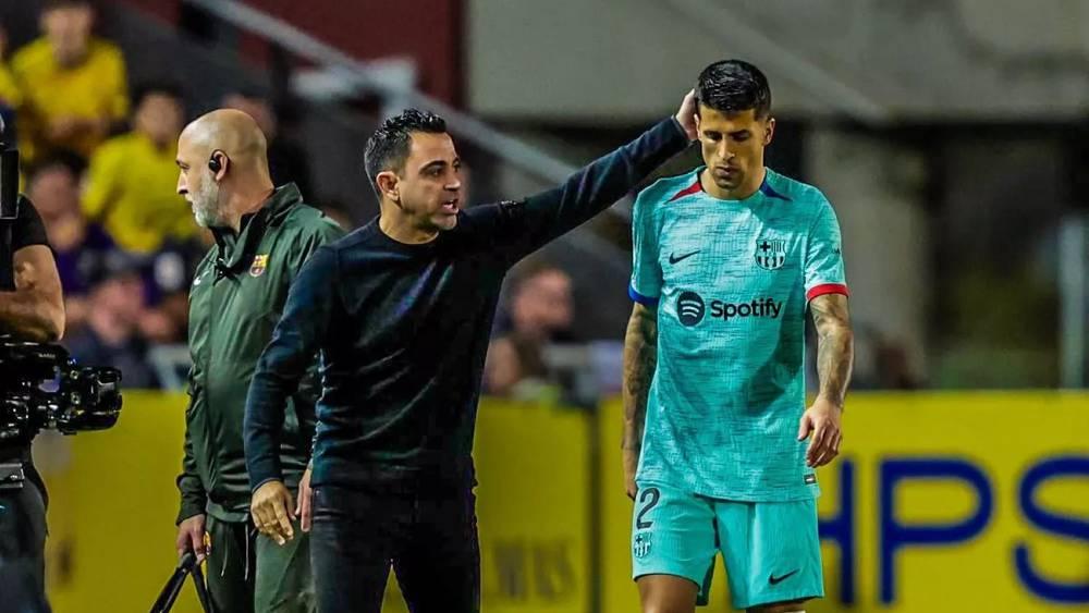 كانسيلو يغيب عن برشلونة في كأس السوبر الإسباني