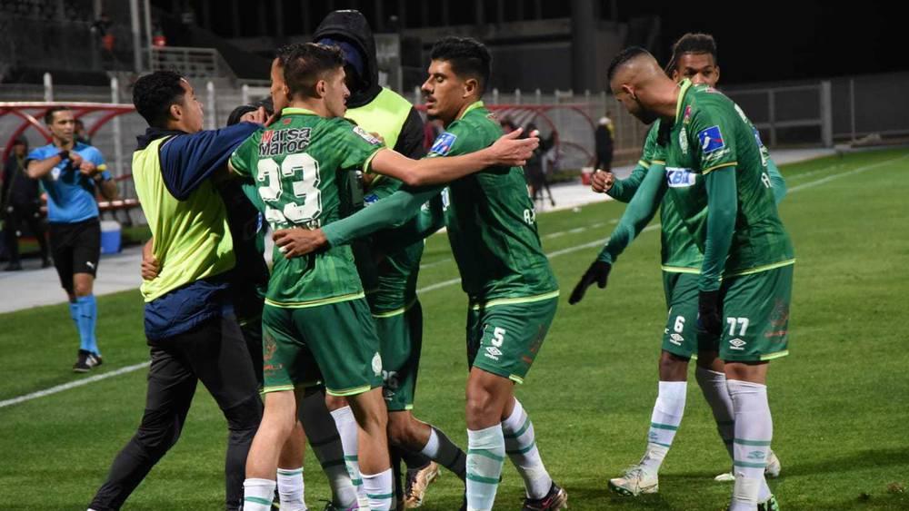 زيمباور يمنح لاعبي الرجاء 5 أيام راحة قبل السفر إلى الإمارات