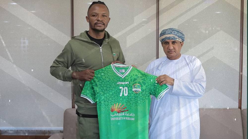 نادي النهضة العماني يعلن تعاقده مع مهاجم الوداد السابق والتر بواليا