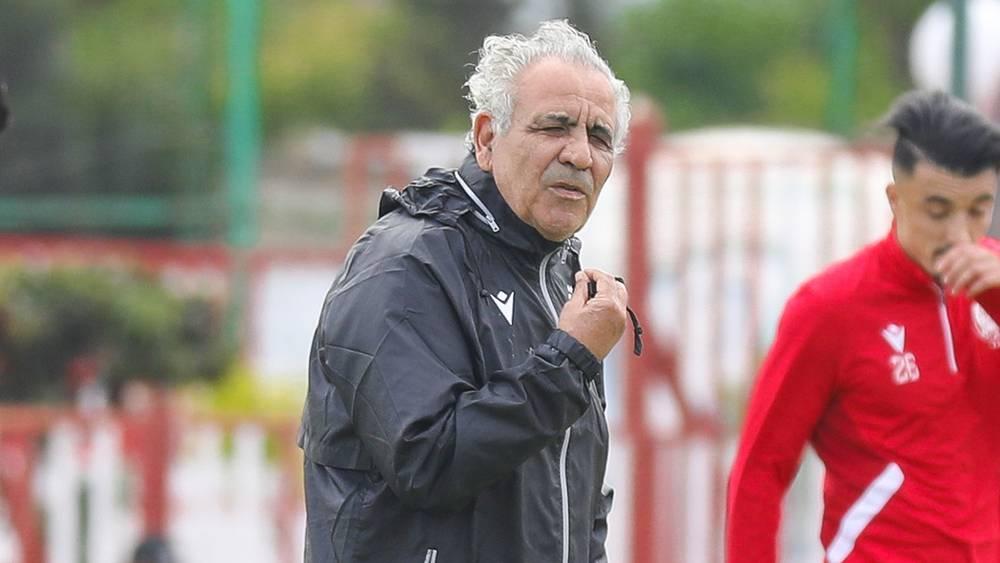 البنزرتي: "البرناكي طلب مني البقاء رفقة الوداد وقال لي أننا عائلة واحدة ولهذا لا يمكنني التخلي عن الأشخاص الذين وثقوا بي"