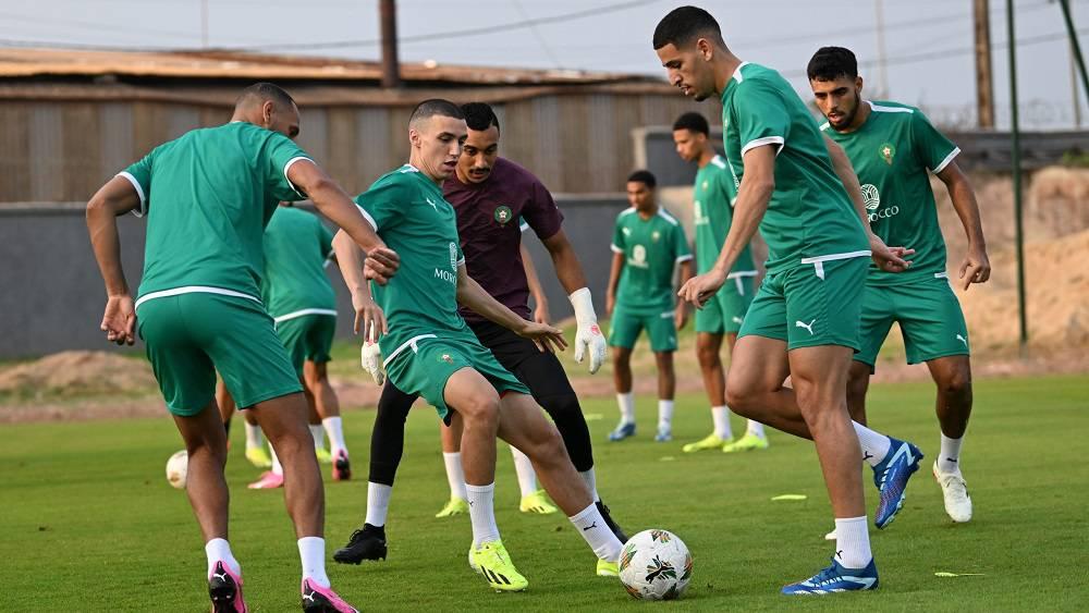 الركراكي يبرمج حصة تدريبية للمنتخب المغربي في نفس توقيت مواجهة الكونغو
