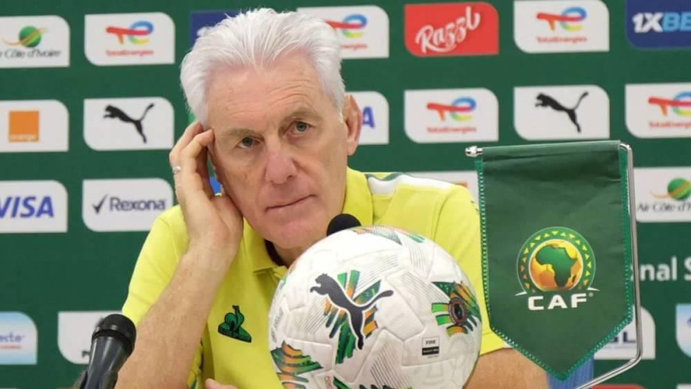 مدرب جنوب أفريقيا: "المغرب هو المنتخب الأول في أفريقيا ولكن من الممكن أن نخلق مفاجأة أخرى في هذه 'الكان' بإقصاء هذا الفريق الكبير"