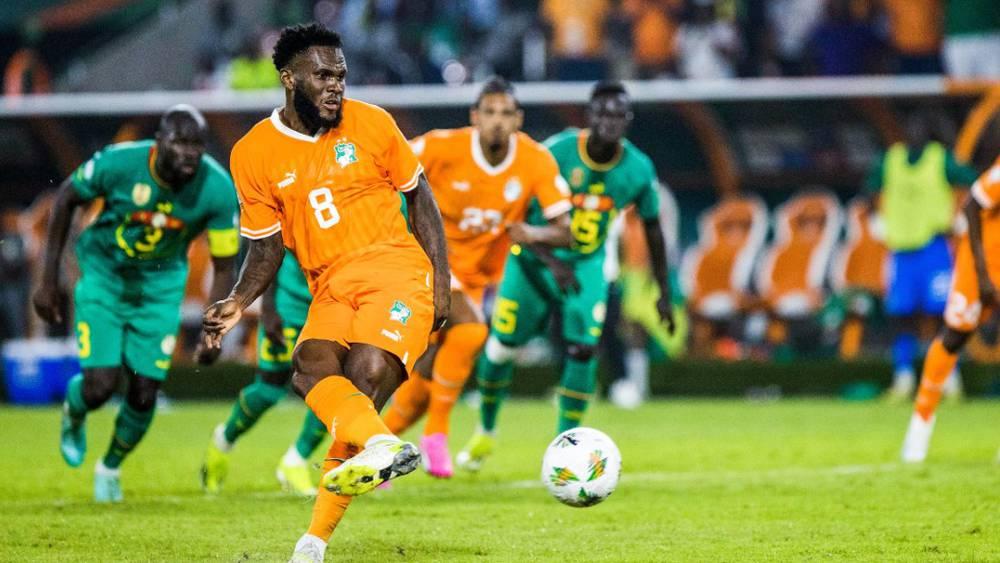 الإيفواري فرانك كيسي: "بعد الخسارة أمام غينيا الاستوائية (0-4) شعرنا وكأننا خونة الأمة لكن بعد فوز المغرب (التأهل) لم يعد لدينا ما نخسره"