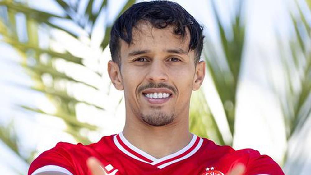 رسميا/ الوداد يعلن عودة مدافعه السابق بدر كادارين إلى صفوف الفريق