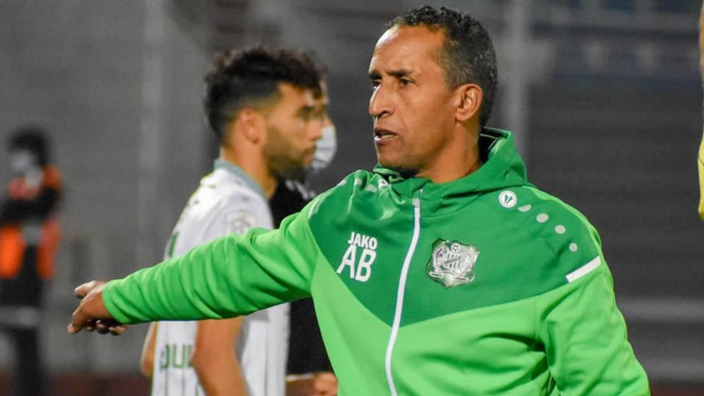 بلعربي لـ"البطولة": "مكامن الضعف داخل فريق الدفاع الحسني الجديدي هذا الموسم تكمن في جميع الخطوط وبعض الأمور غير الواضحة سبب ابتعادي"