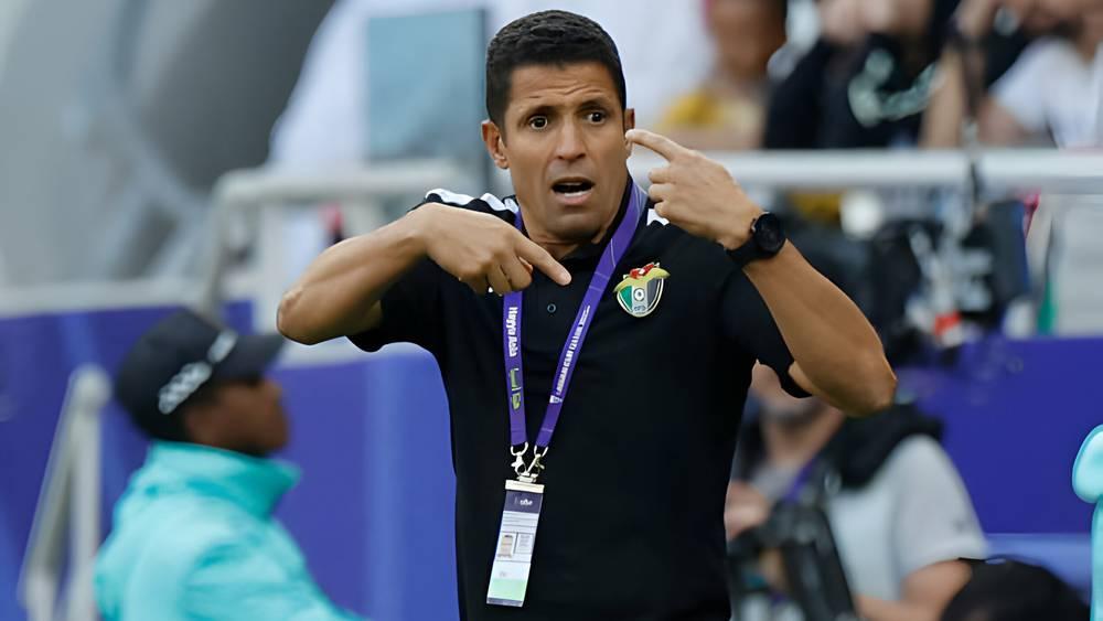 عموتة: "بلغنا النهائي بعد عمل متكامل.. حين نخسر يحملون المسؤولية للمدرب وحين ننتصر يقولون بسبب القتالية"