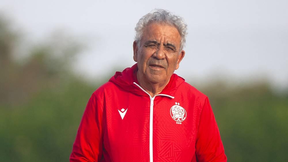 عاجل/ البنزرتي يعلن تقديم استقالته من تدريب الوداد الرياضي