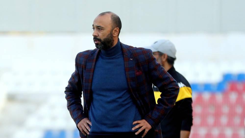 السكتيوي: "كانت هناك ضربة جزاء لصالحنا ضد الرجاء وأتمنى من حكام مباراتنا القادمة أن يحكموا بوجه الله"