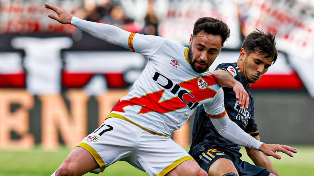 ريال مدريد يقع في "فخ" رايو فايكانو ويكتفي بالتعادل (1-1)