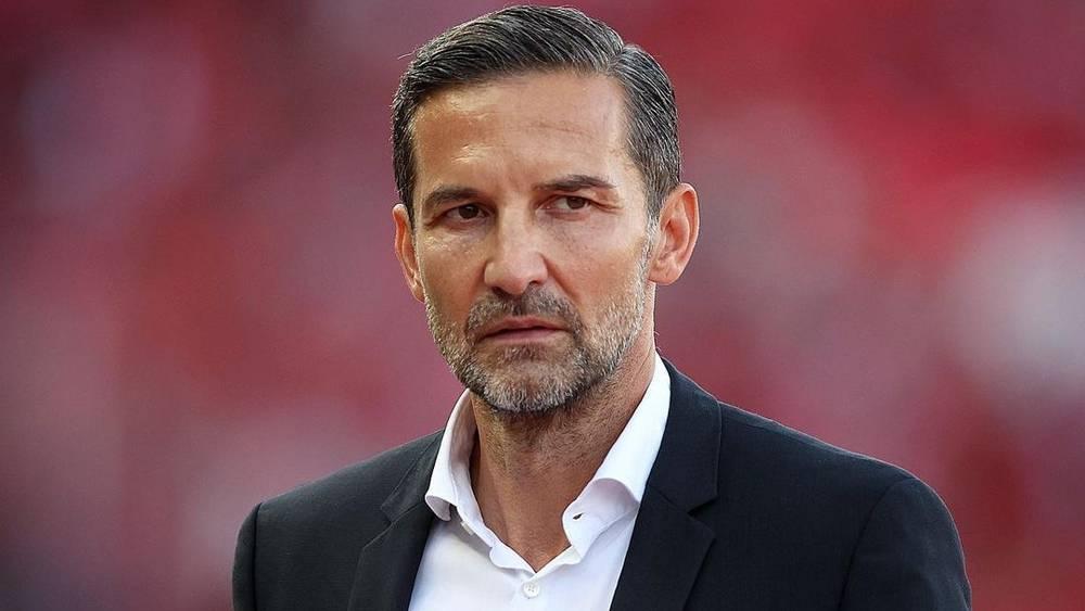 لجنة الأخلاقيات تستدعي زينباور على خلفية شنآنه مع السكتيوي عقب نهاية مباراة الرجاء والمغرب الفاسي