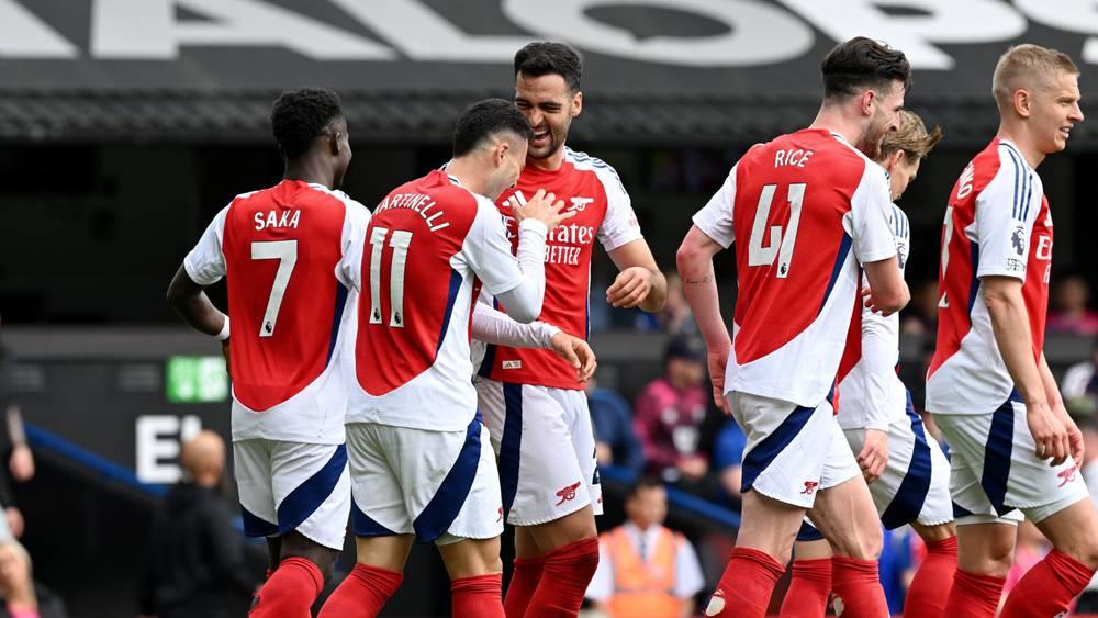 أرسنال يكتسح إيبسويتش برباعية نظيفة ويستعد لباريس سان جيرمان