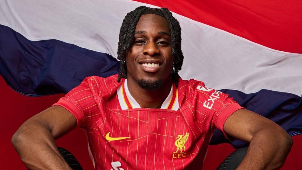 ليفربول يعلن ضم جيريمي فرامبونغ بديلاً لأرنولد