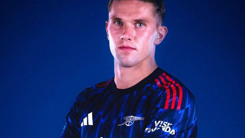 أرسنال يتصدر الدوري الإنجليزي في أعياد الميلاد بفضل هدف جيوكيريس