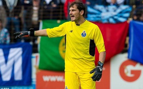 كاسياس سعيد بالإنتصار على بنفيكا