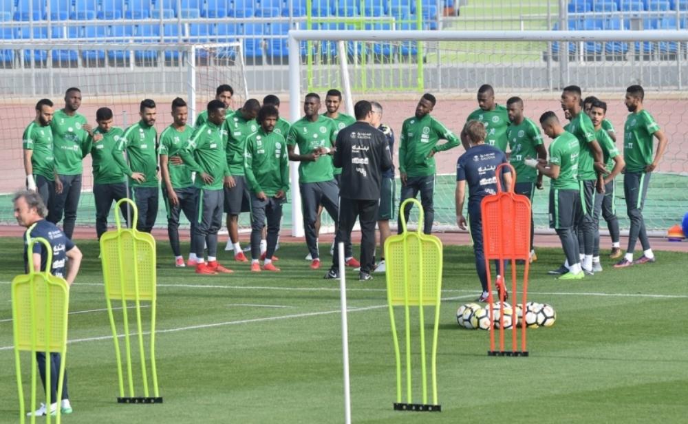 بيتزي عن ثلاثي الأخضر في أسبانيا : فاجأوني بهذه الأمور