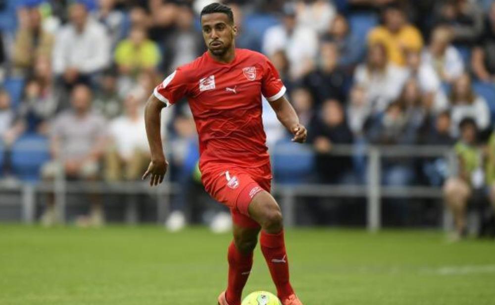 عليوي ضمن التشكيلة المثالية لمسابقة "الليغ2"