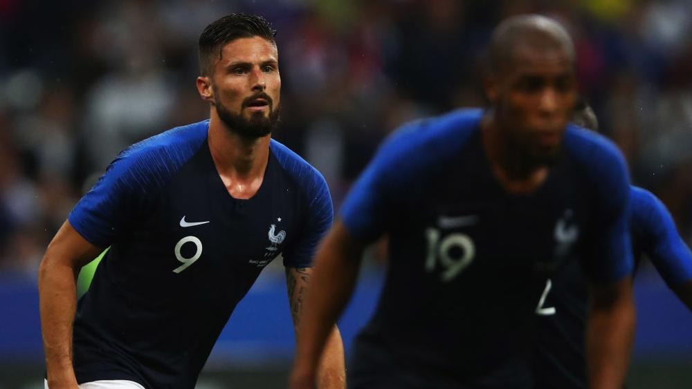 جيرو يمدح بوجبا: "يجعل كرة القدم سهلة"