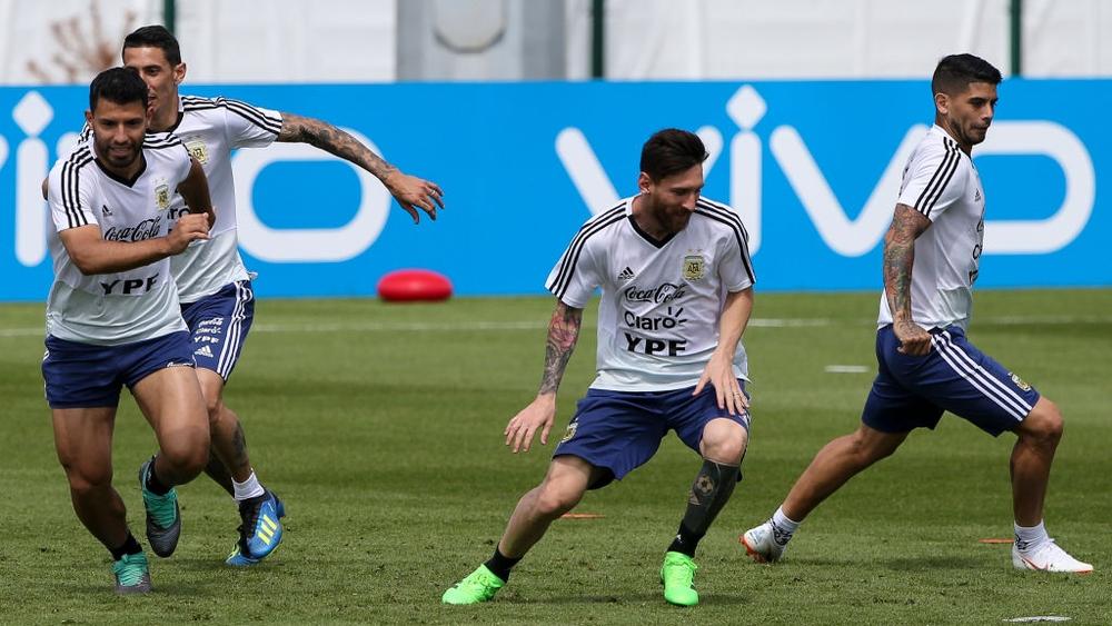 اللاتينيون واثقون من تفوق الأرجنتين على نيجيريا