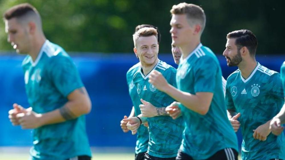ألمانيا تسعى للضرب بقوة والتألق في لقاء كوريا