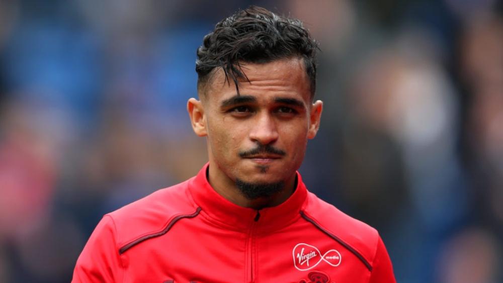 ساوثهامبتون يتجاهل بوفال ويفتحُ لهُ بَابَ الرَّحيل