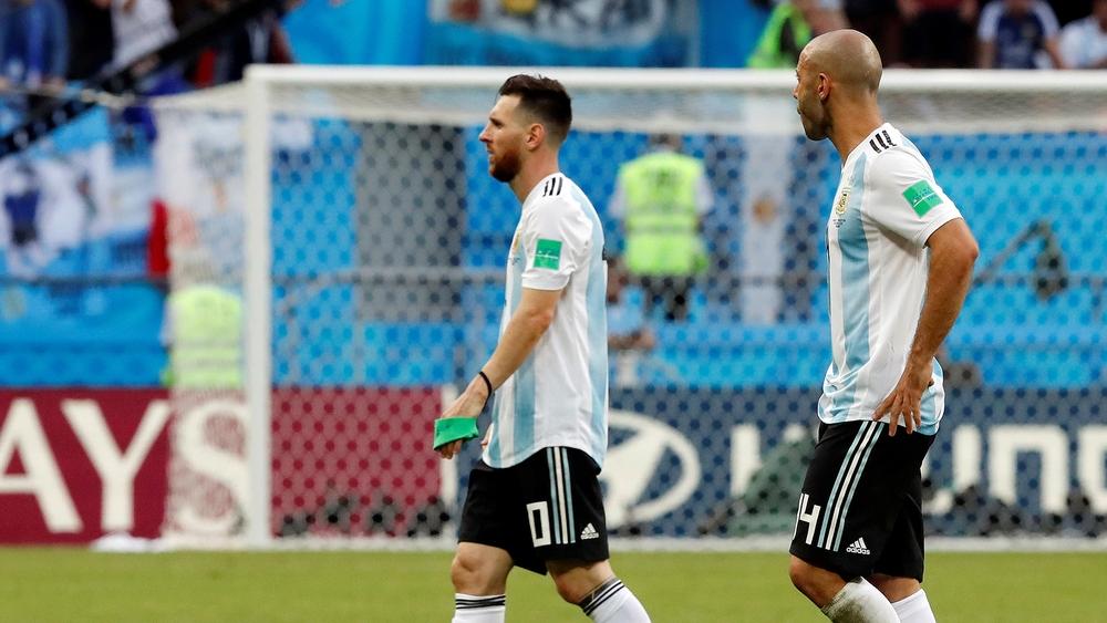 ميسي والعديد من لاعبي الأرجنتين غادروا روسيا فرادى