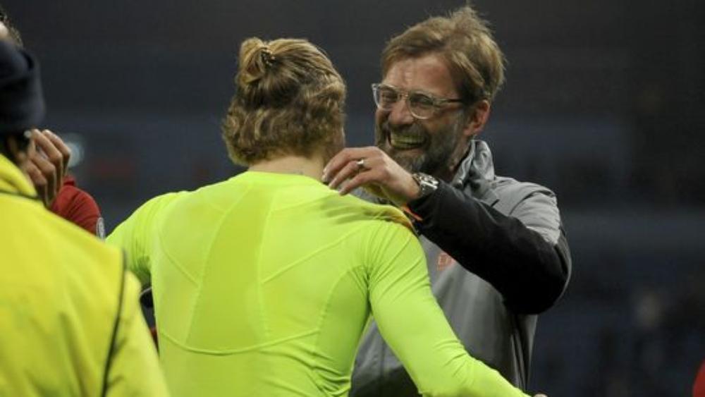 حارس ليفربول يخطئ مجدداً.. وكلوب يدافع عنه