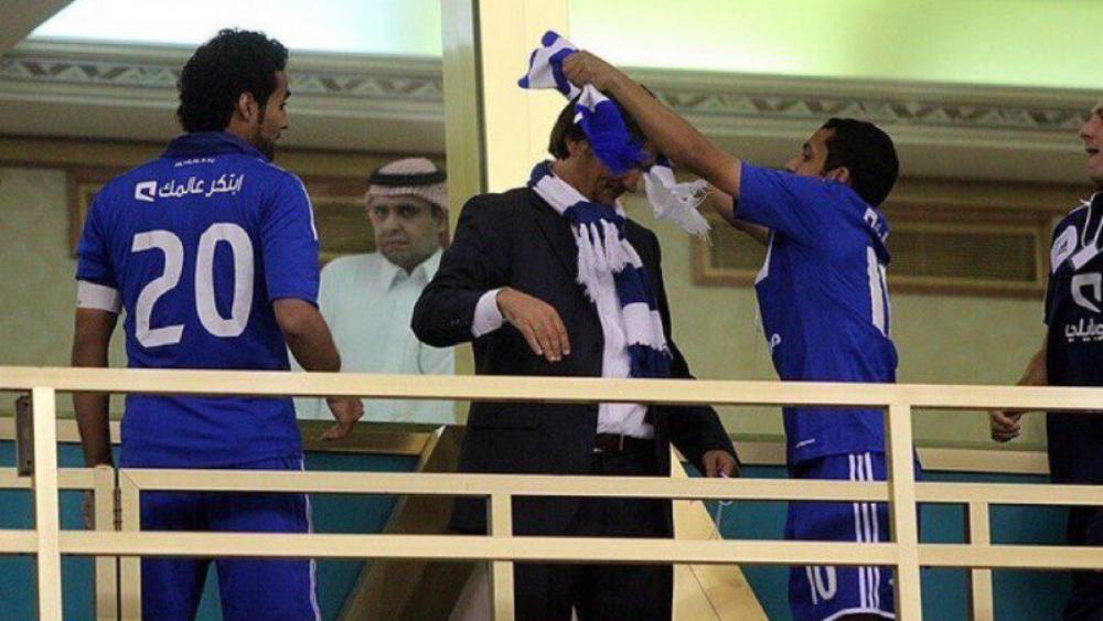 الهلال السعودي يبعث رسالة لمدرب كرواتيا