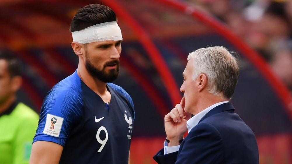 ديشامب يوضح أهمية جيرو في تشكيلة فرنسا