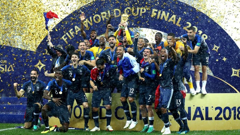 "ميترو" باريس يغير أسماء بعض المحطات إلى أسماء بعض لاعبي المنتخب