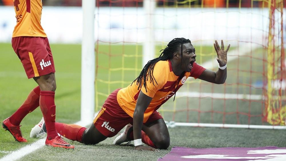 "الغول" يقترب من قيادة هجوم الهلال السعودي