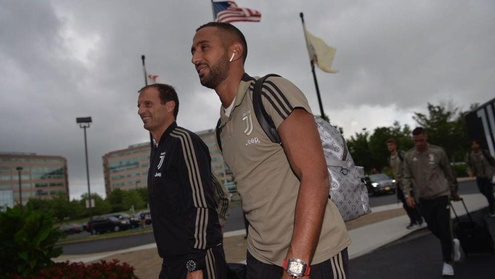 بنعطية يُسيلُ لُعَابَ دورتموند .. هل يسْتعيد صِلَتَهُ بـ"البوندسليغا"؟