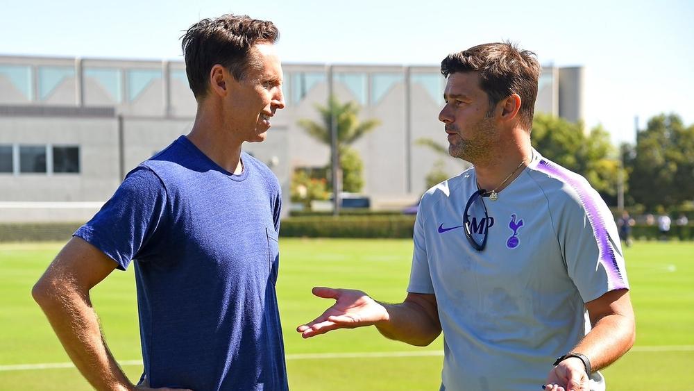 بوكيتينو غير قلق من عدم ضم توتنهام أي لاعب