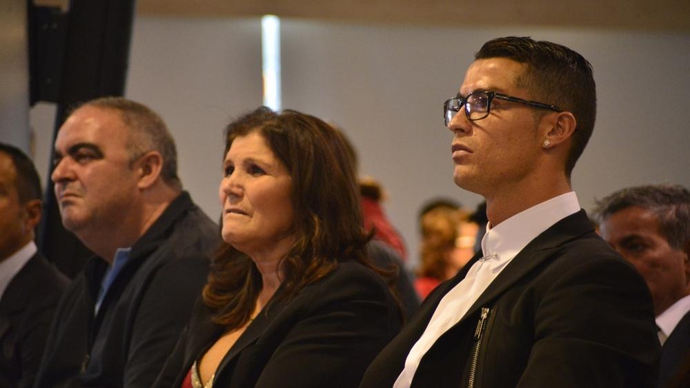 الحكم بالسجن لعامين على رونالدو بتهمة "التزوير الضريبي"