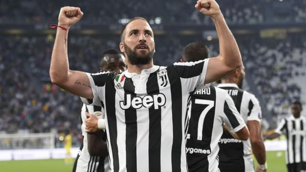 تقارير | هيجواين يُوافق على عرض ميلان