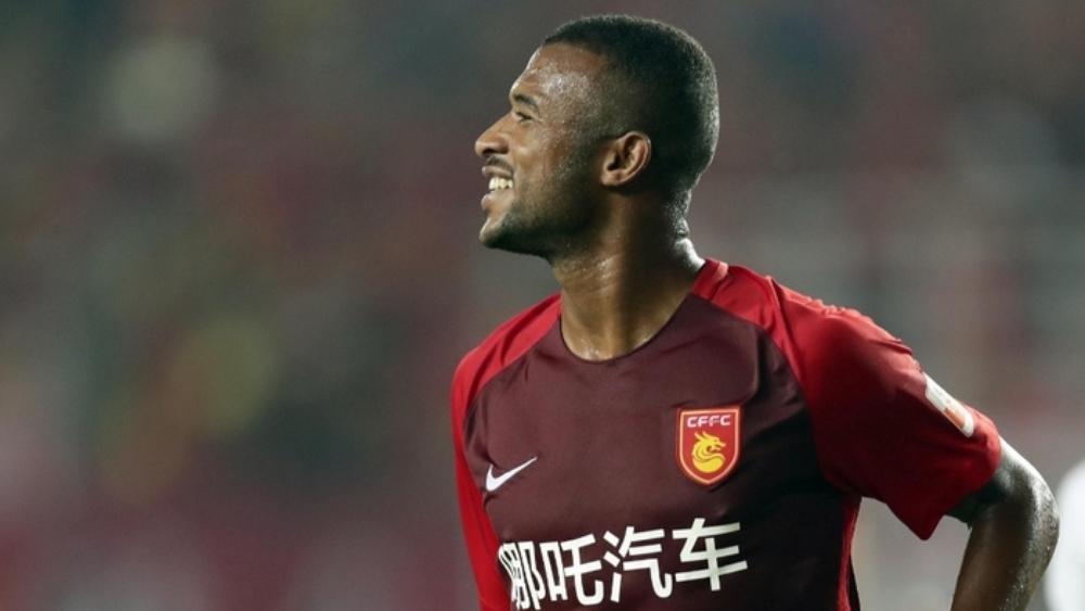 الكعبي يُواصل التهديف في الدوري الصيني