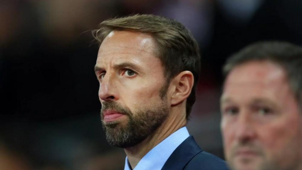 مدرب إنجلترا غير مهتم بتحقيق أهدافه الشخصية