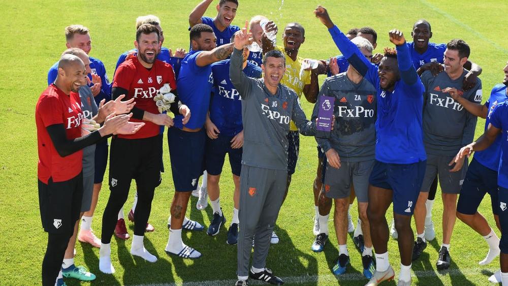 دقيقة التأخير في واتفورد تساوي 100 إسترليني