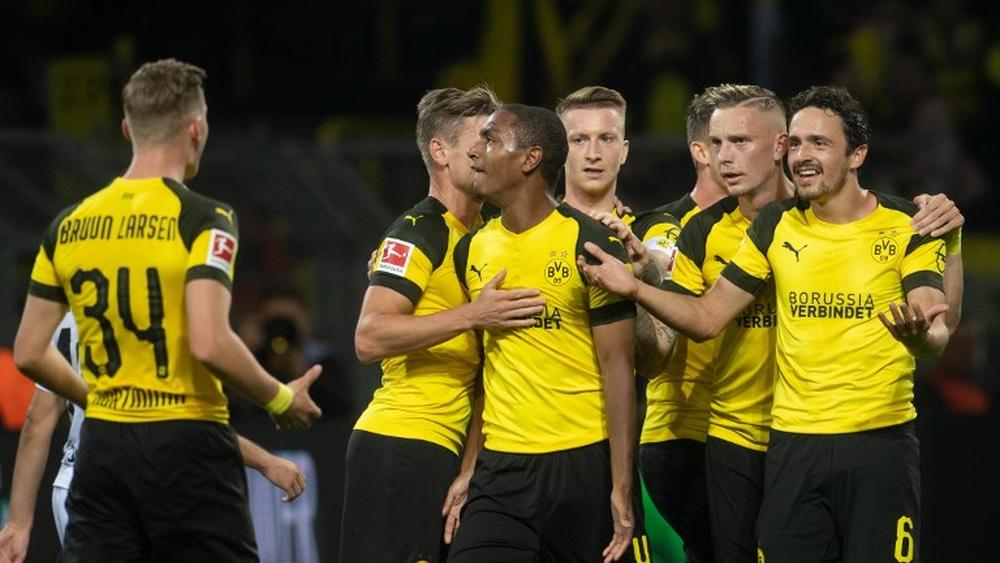 دورتموند يتغلب على اينتراخت فرانكفورت بثلاثية