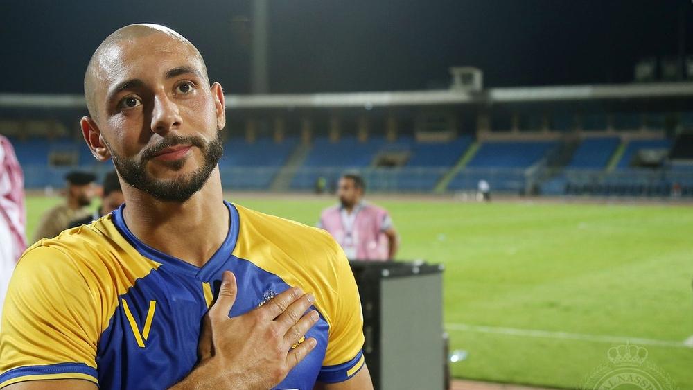 أمرابط يُعبِّد طريق النَّصر نحو الفوز ويُهاجم مدربه