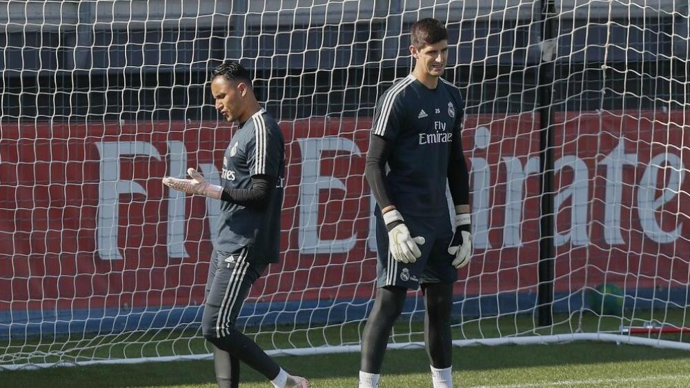 صراع مشتعل بين كورتوا ونافاس لحراسة عرين "الميرنجي"