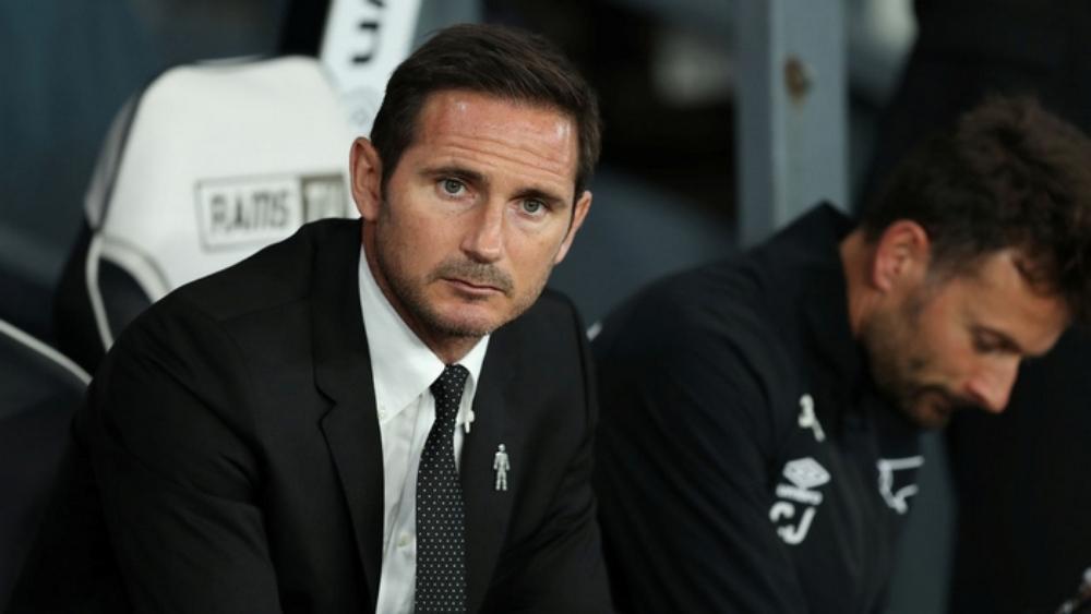 التدريب يُنسي لامبارد مرارة الاعتزال كلاعب