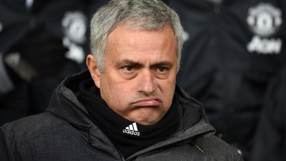 مكاتب المراهنات تُرشح مورينيو ليكون أول "مُقال" بـ"البريميرليج"