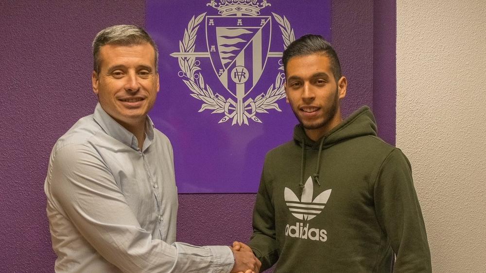 بلد الوليد يُكافئ أنور توهامي بتمديد عقده