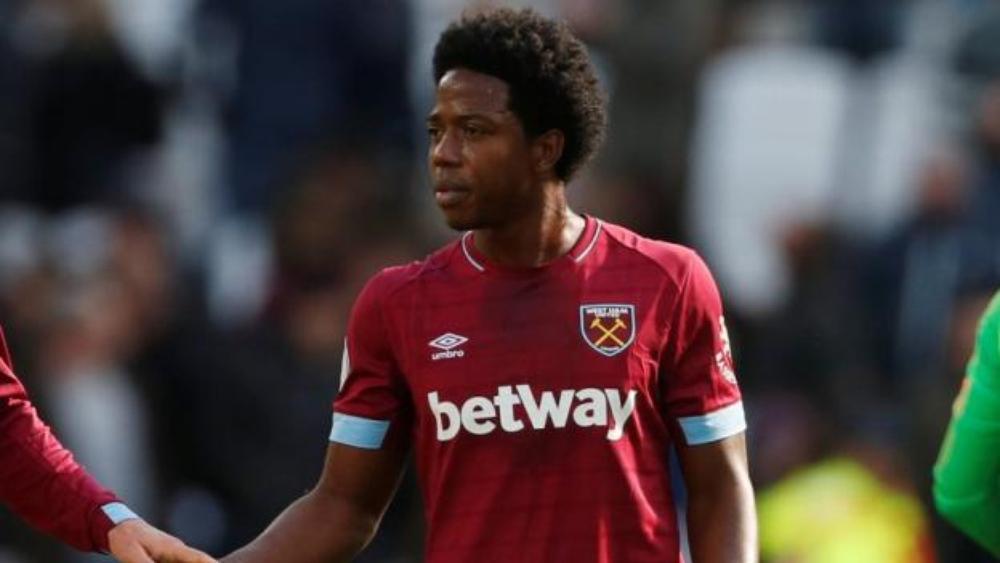 لاعب وست هام يخضع لعملية جراحية في الركبة