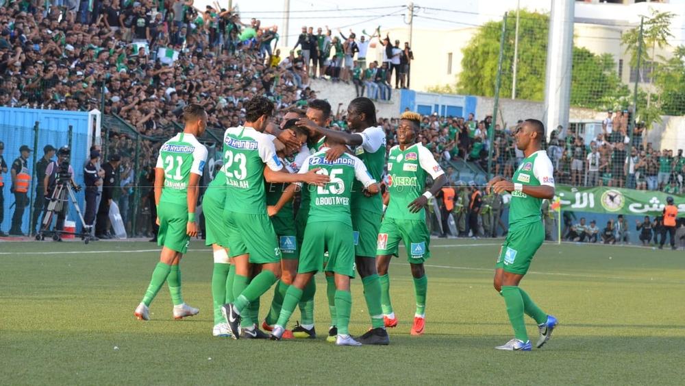 جماهير الرجاء تختار بانون رجلا لمباراة سريع واد زم