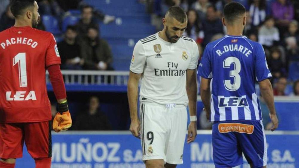 الريال يُعلن تفاصيل إصابة بنزيمة في بيان رسمي