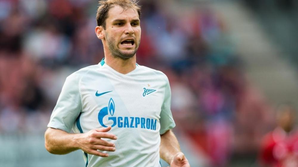 برشلونة يستهدف مدافع تشيلسي السابق