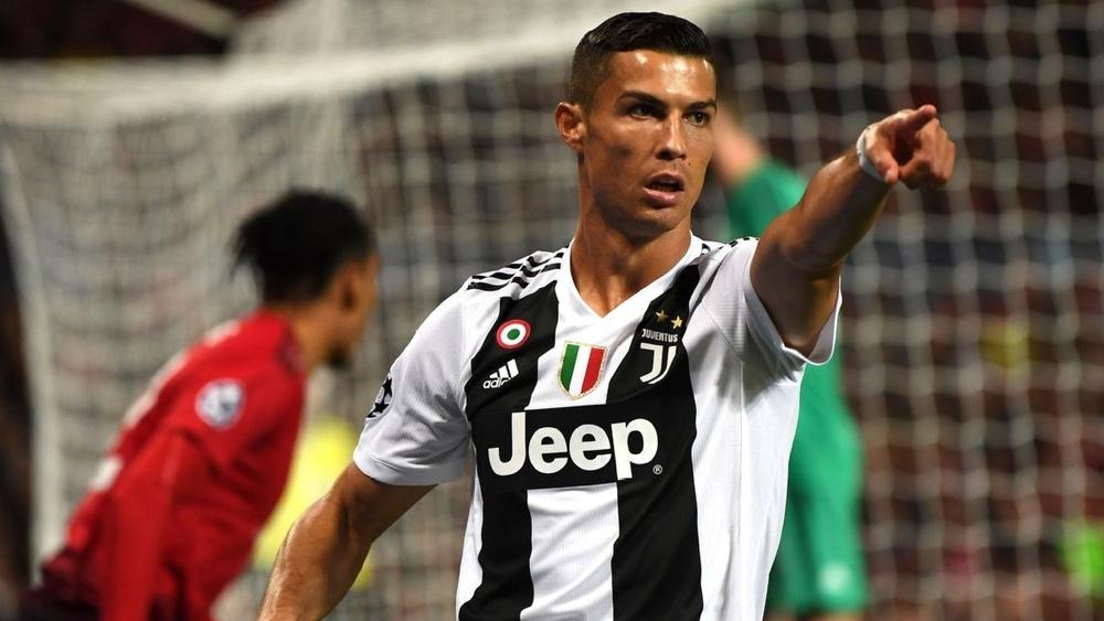 كريستيانو رونالدو يتربع على عرش "الإنستغرام"